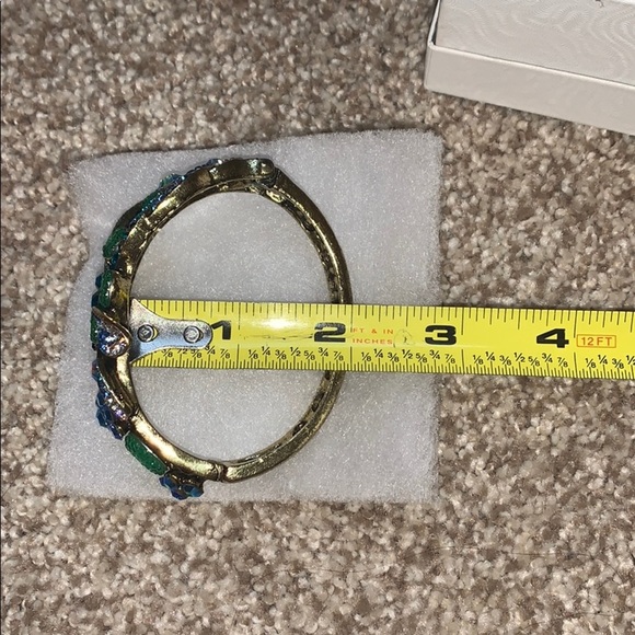 Bracelet with Dimond Accents - Picture 9 of 10